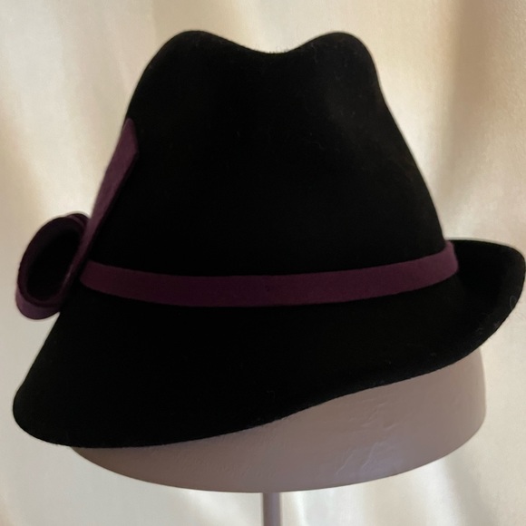 Chic & Stylish Fedora Hat - Picture 2 of 6